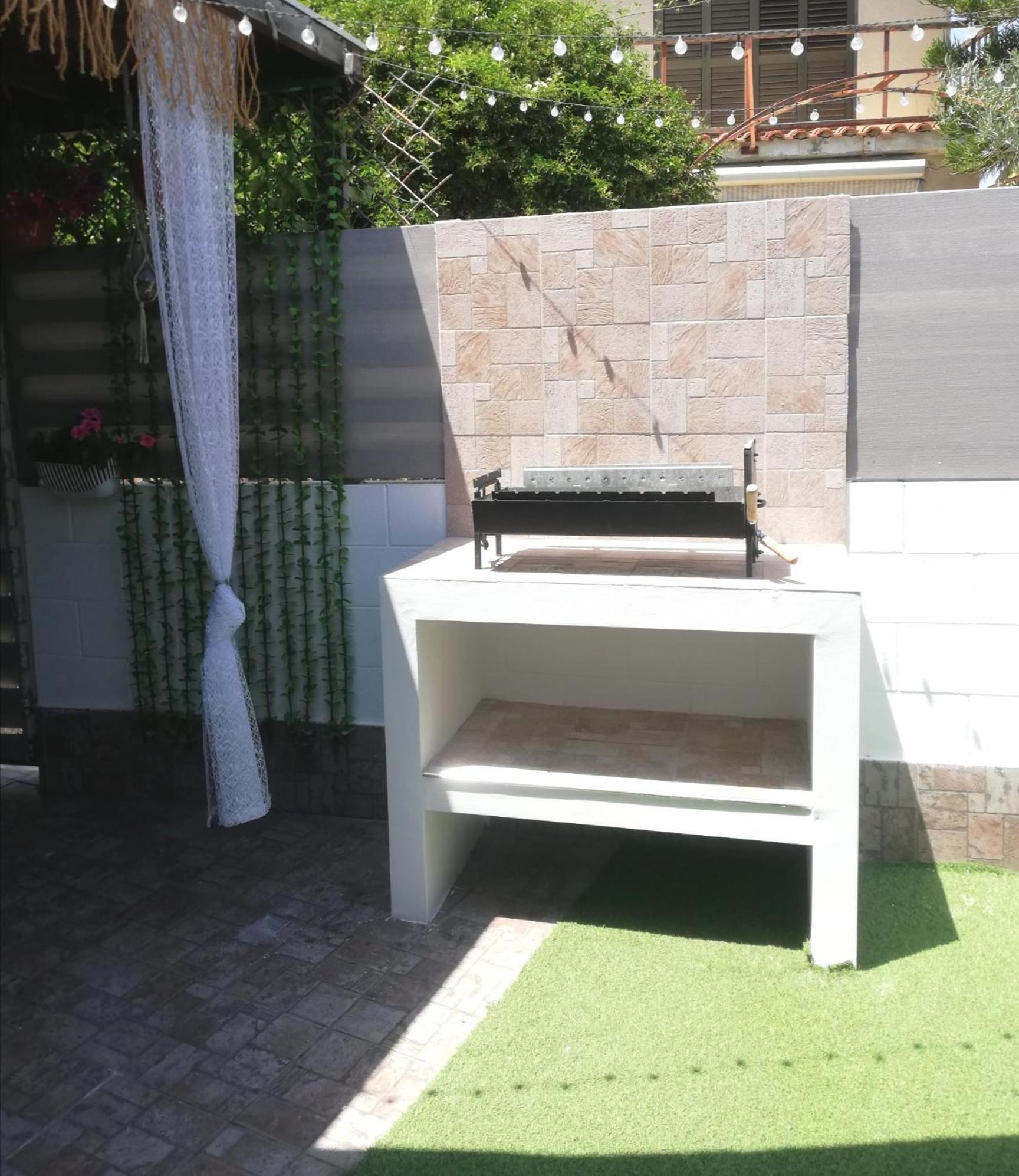Demetris Apartment Meneú Kültér fotó